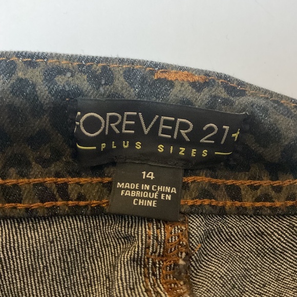 Forever 21 straight leg with cute pattern  plus size 14 - Picture 5 of 5